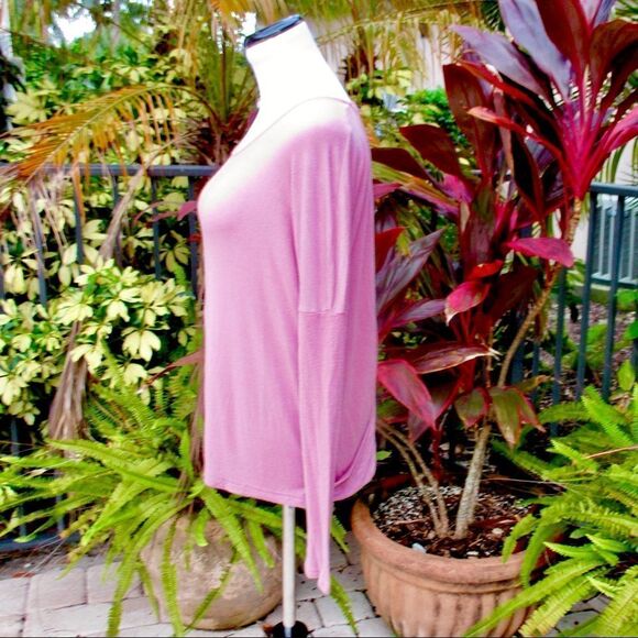 🍍3/$15🍍 Forever 21 Open Back Active Top - Picture 2 of 5